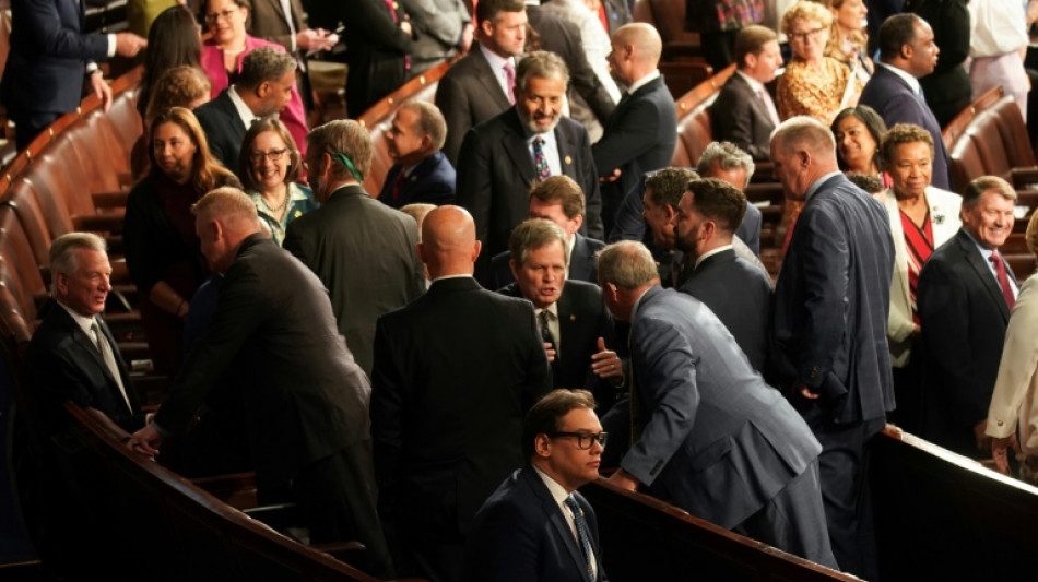 Un congresista de EEUU acusado de m&uacute;ltiples mentiras enfrenta cargos federales