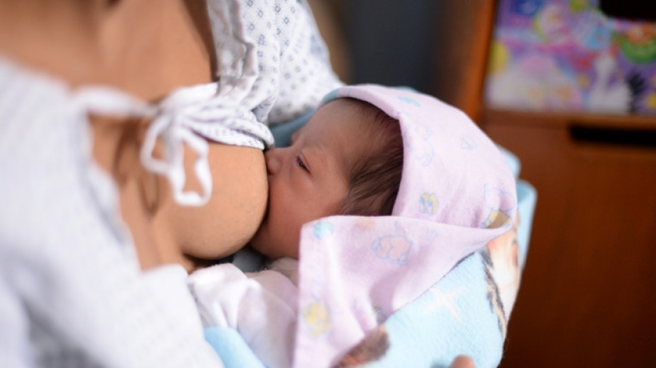 Inciser la langue des bébés, une opération trop à la mode