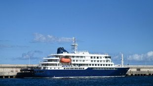 Hantavirus-hit cruise ship steams towards Rotterdam at voyage end