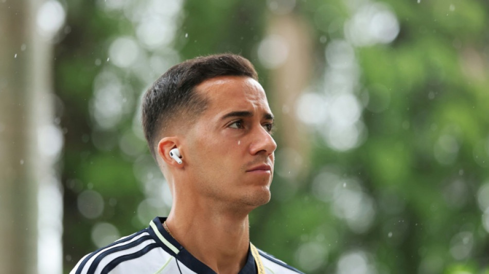 Bayer Leverkusen anuncia contrata&ccedil;&atilde;o do lateral espanhol Lucas V&aacute;zquez