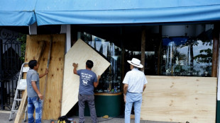 Hurac&aacute;n Lidia se torna "extremadamente peligroso" ante las costas de M&eacute;xico