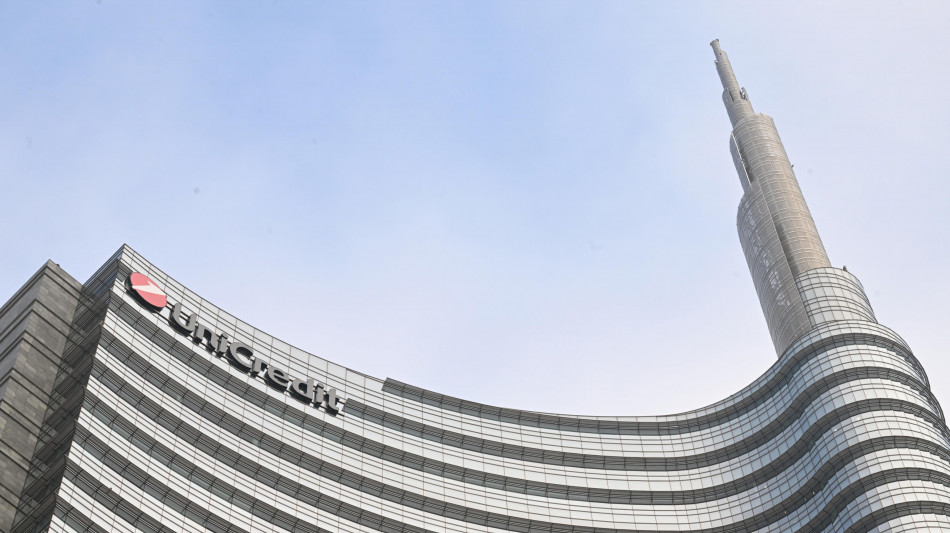 Unicredit record, utile semestre a 6,1 miliardi, alza guidance