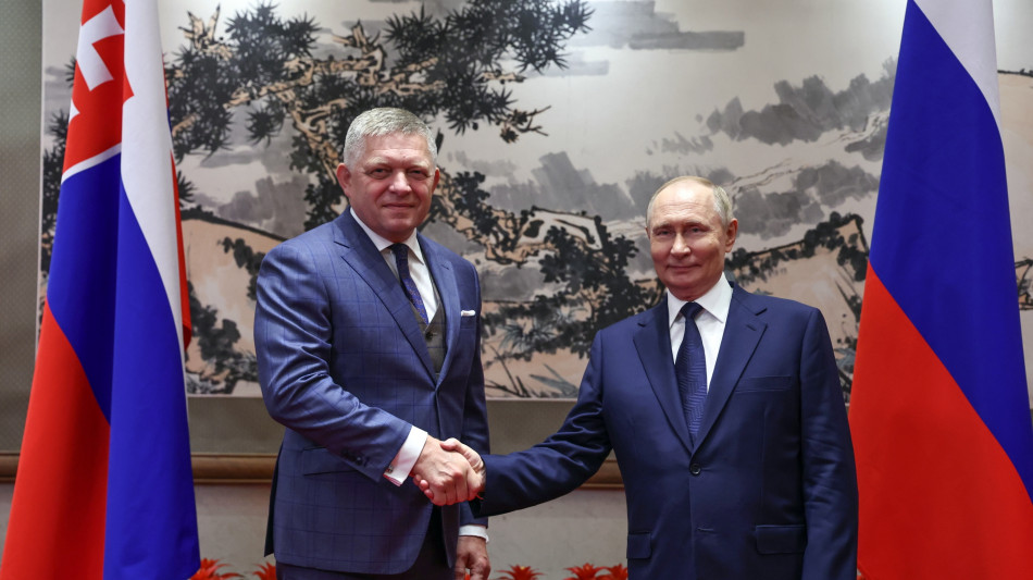 Ue, 'Fico in Cina non rappresenta la Commissione europea'