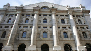Borsa: l'Europa resta debole, tensione sui titoli di Stato (Btp al 4,45%)