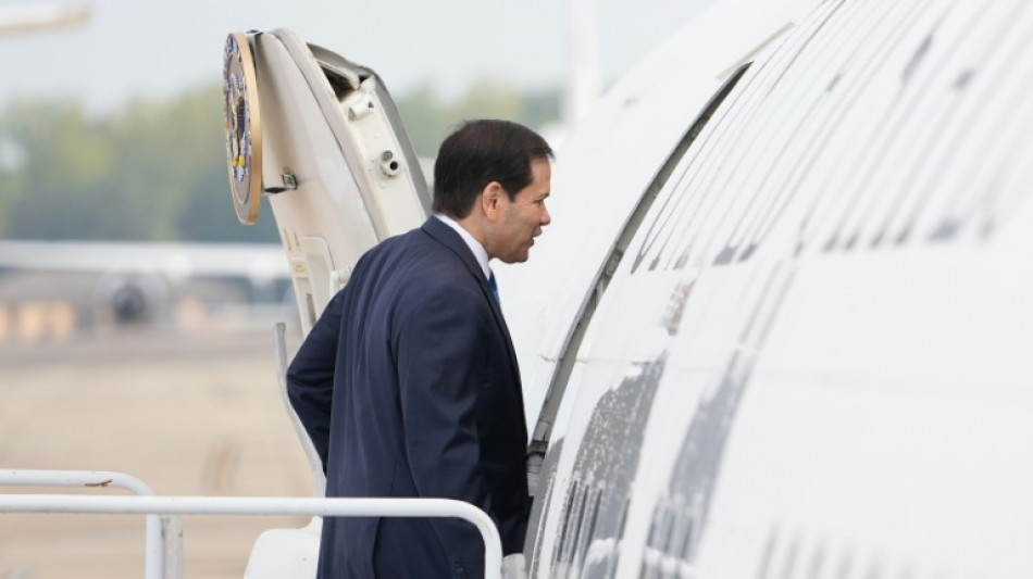 Rubio viaja a Islandia para afianzar el control estadounidense del &Aacute;rtico