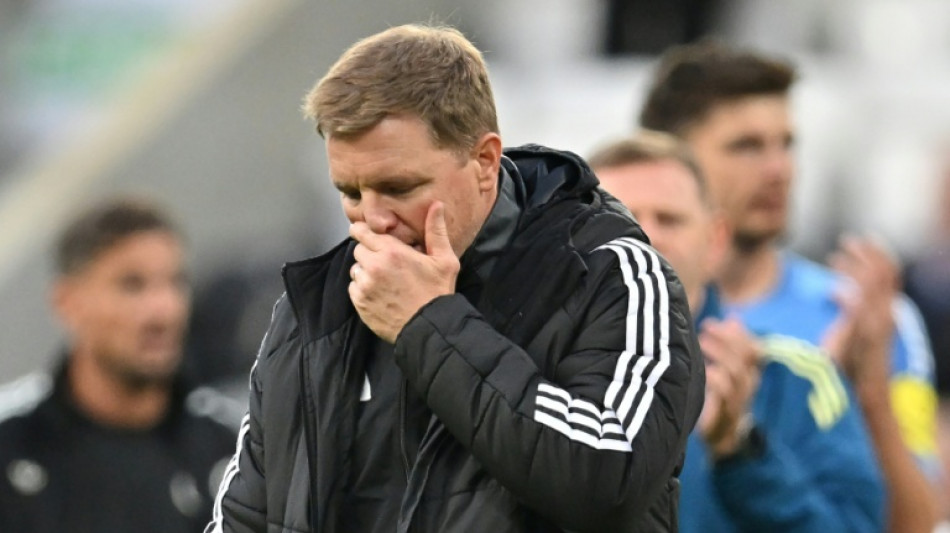 Howe takes blame for Newcastle's travel sickness