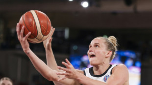 Geburtstagskind Nowitzki jubelt mit: Traumstart für DBB-Frauen
