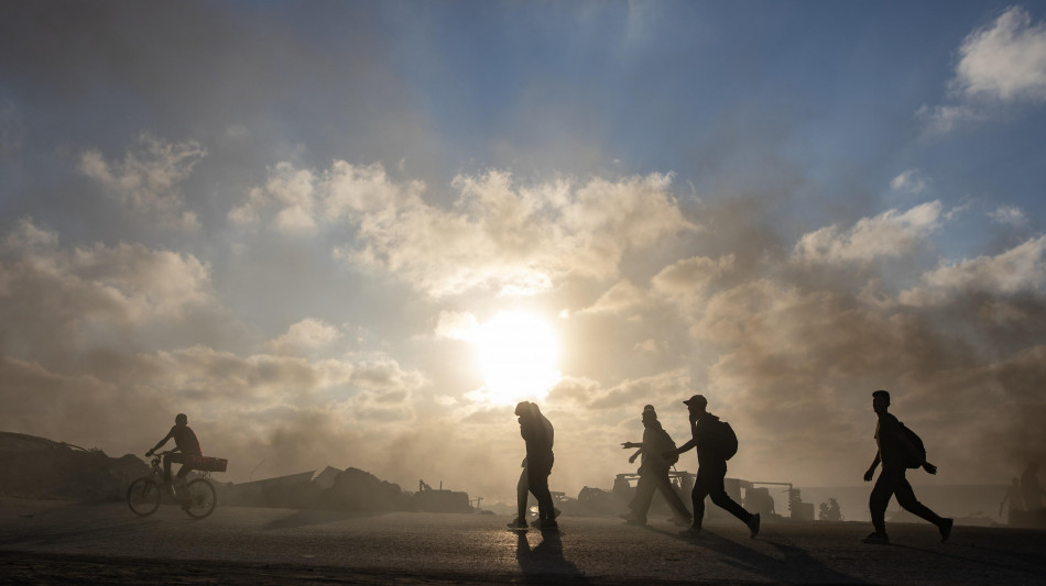 'Fuoco Israele su palestinesi in attesa di cibo, 51 morti'