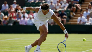 Ben Shelton, n&uacute;mero 5 do mundo, cai na estreia em Wimbledon