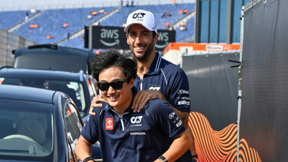 Ricciardo hoping to make a quick recovery from broken hand