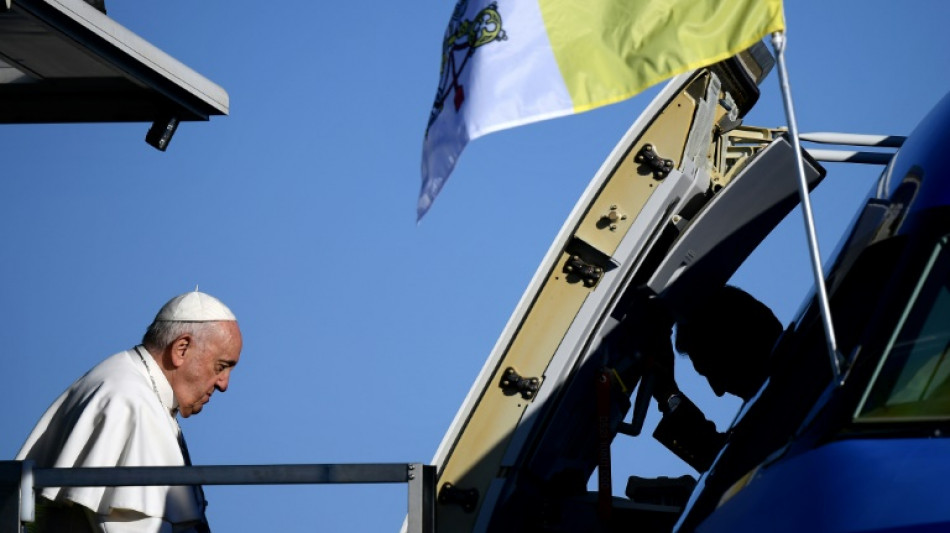 Papst Franziskus zu dreit&auml;gigem Besuch in Ungarn eingetroffen