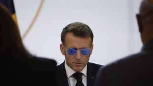 Macron, legge del pi&ugrave; forte porta a vassallizzazione e politica del sangue