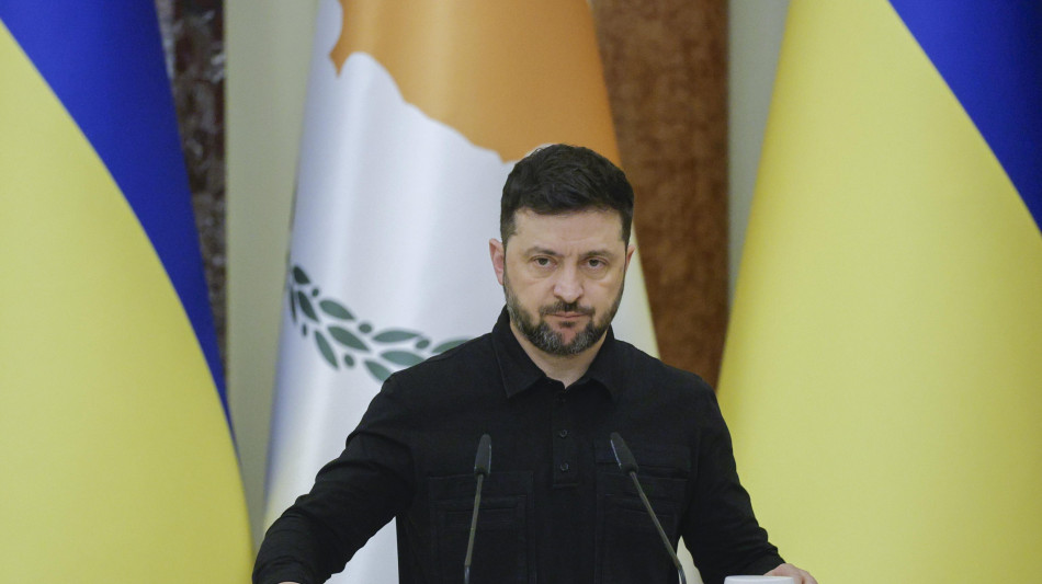 Zelensky, 'ancora non c'&egrave; accordo Usa-Mosca-Kiev su Donbass'