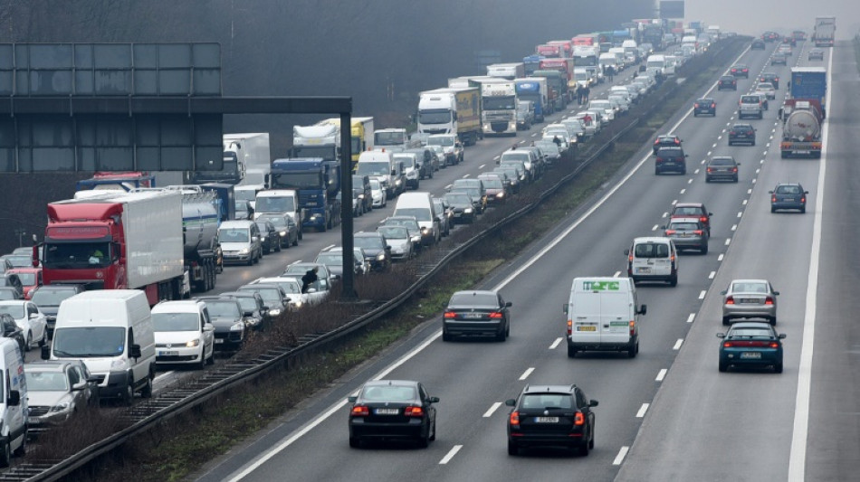 Verfassungsbeschwerde f&uuml;r Einf&uuml;hrung von Tempolimit auf Autobahnen abgewiesen