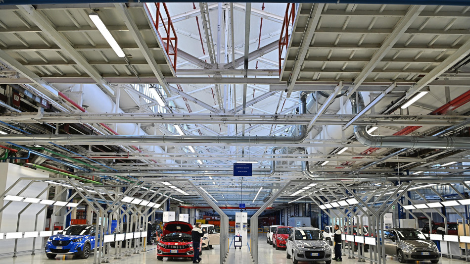 Ordini di macchine utensili in forte calo, -25% nel secondo trimestre