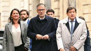 Lecornu n'a donn&eacute; "aucune assurance sur la r&eacute;alit&eacute; de la suspension" de la r&eacute;forme des retraites, d&eacute;plore Faure 