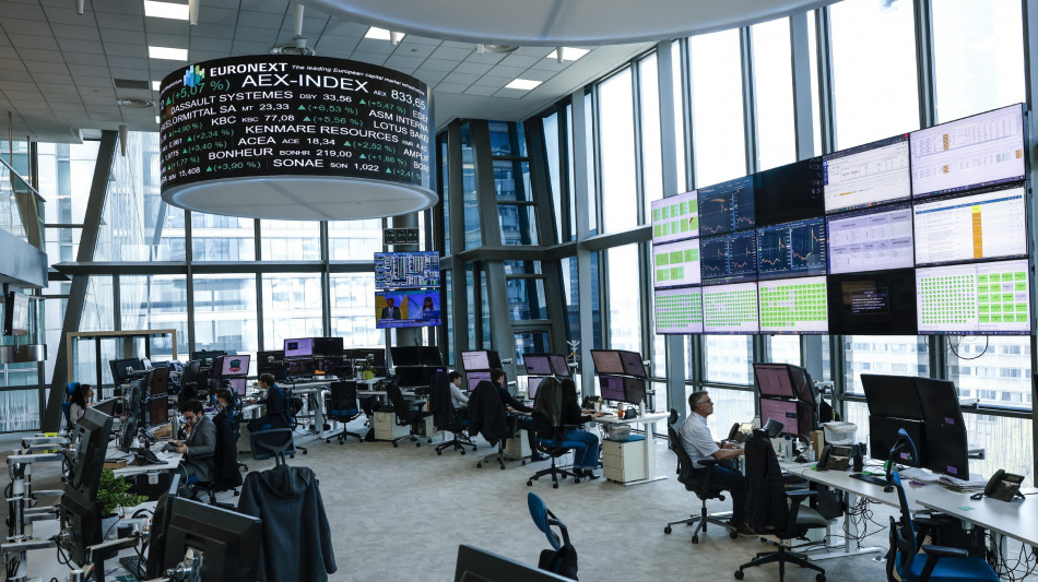 Borsa: Europa in rialzo, effetto trimestrali, Milano +0,7%