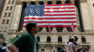 Wall Street ouvre en l&eacute;g&egrave;re hausse, pas de mauvaise surprise sur l'inflation
