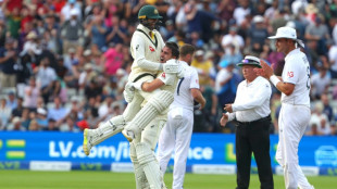 England bowl as Australia recall Starc for 2nd Ashes Test