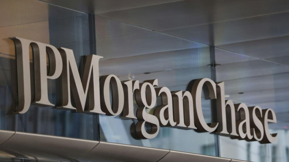 Trump attaque JPMorgan Chase et son patron pour cl&ocirc;ture abusive de ses comptes