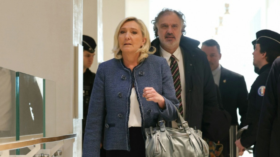 Ouverture du proc&egrave;s en appel du RN, Le Pen joue son avenir pr&eacute;sidentiel