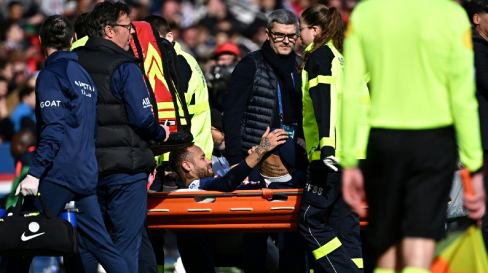Foot: Neymar souffre d'une entorse de la cheville avec "l&eacute;sions ligamentaires" (PSG) 