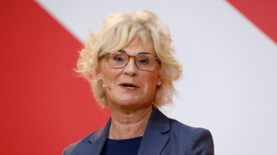Lambrecht: Bundesregierung pr&uuml;ft weitere Waffenlieferungen