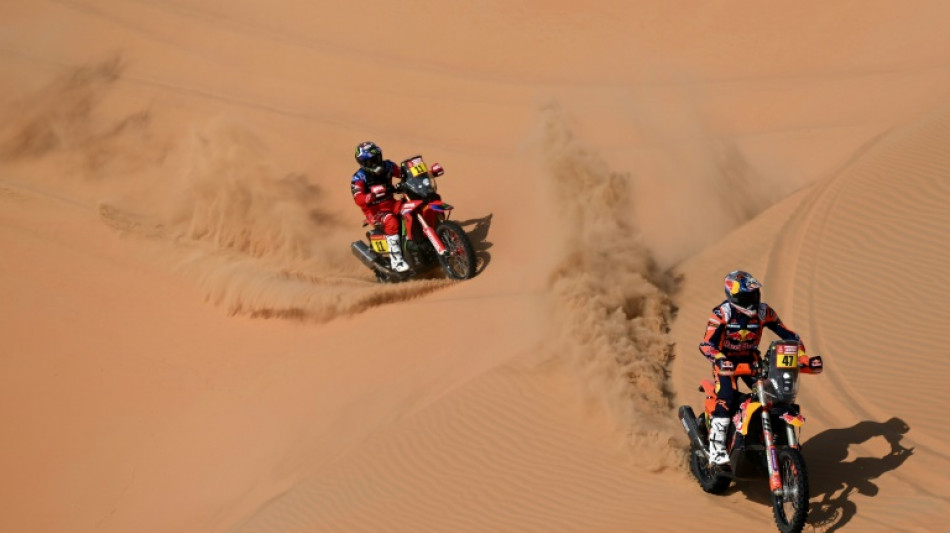 Kevin Benavides se coloca l&iacute;der de motos en el Dakar