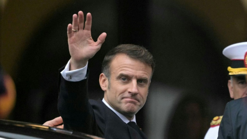 Em Buenos Aires, Macron presta homenagem a v&iacute;timas da ditadura argentina