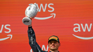Verstappen rinnova con la Red Bull fino al 2030, 'tutta la carriera qui, speciale'