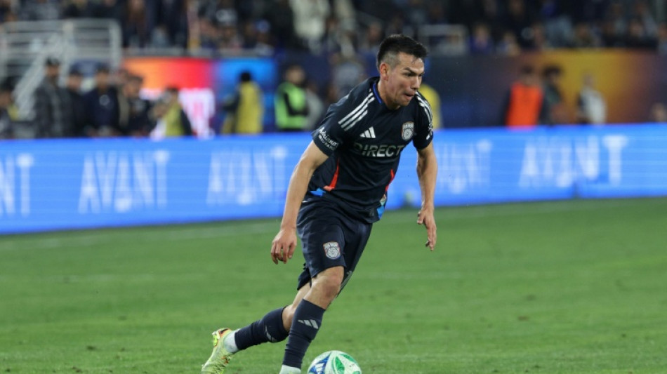 'Chucky' Lozano espera um "bom grupo" para o M&eacute;xico na Copa de 2026