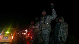 For&ccedil;as s&iacute;rias realizam opera&ccedil;&atilde;o militar ap&oacute;s confrontos com combatentes pr&oacute;-Assad