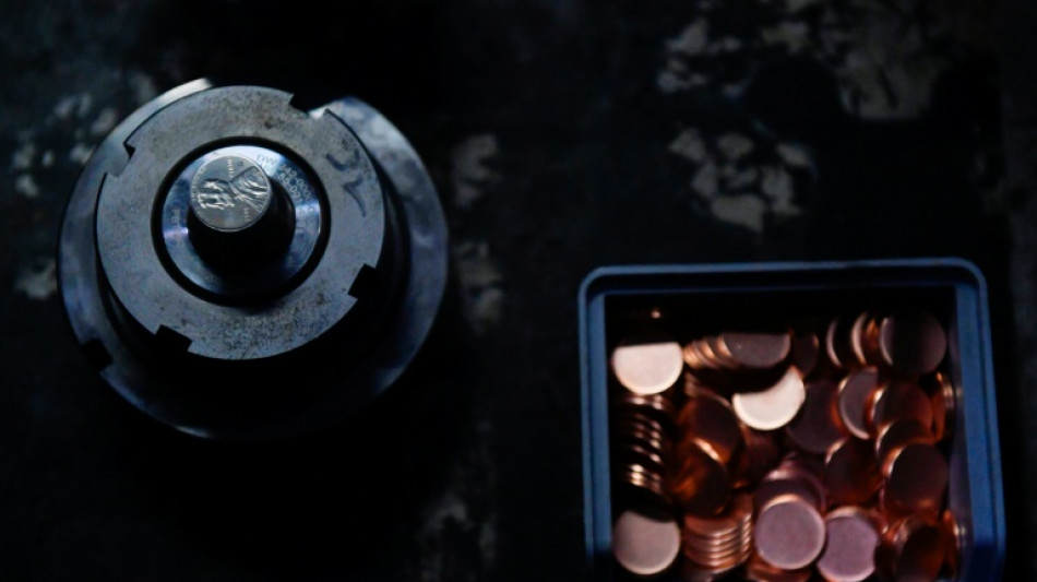 EUA cunha &uacute;ltima moeda de um centavo, ap&oacute;s 232 anos