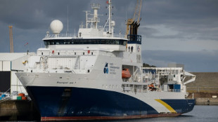 Au large de Mayotte, des amas de "glace de CO2" d&eacute;couverts au fond de l'oc&eacute;an