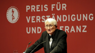 Steinmeier und Merz w&uuml;rdigen verstorbenen Philosophen Habermas