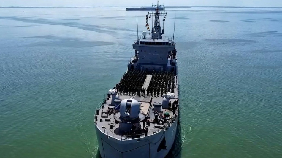 Venezuela denuncia que ca&ccedil;as dos EUA "ousaram se aproximar" de suas costas