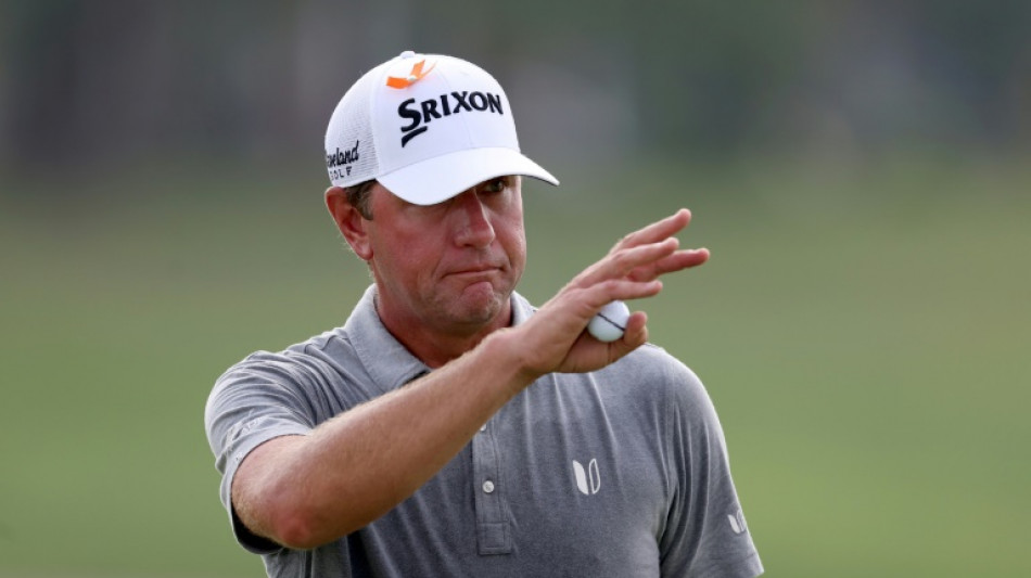 Past US Open winner Glover grabs two-shot PGA Barbasol lead