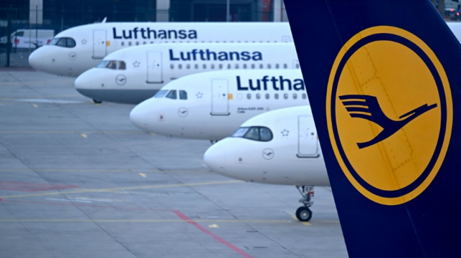 Lufthansa-Piloten stimmen f&uuml;r Streik - Konzern f&uuml;r weitere Verhandlungen 