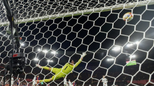 Barça com moral nas alturas e Inter em crise sonham com final da Champions
