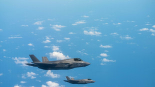 EUA patrulha espa&ccedil;o a&eacute;reo da Venezuela com ca&ccedil;as