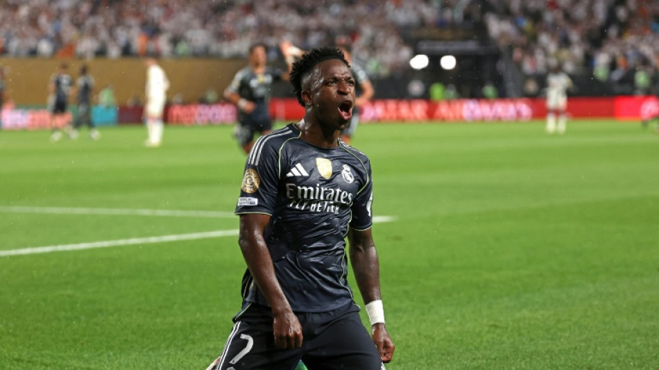 Sem Mbappé, Vini volta a brilhar no Real Madrid, que espera sintonia entre suas estrelas do ataque