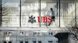 Sigue la volatilidad burs&aacute;til pese a la compra de Credit Suisse por UBS