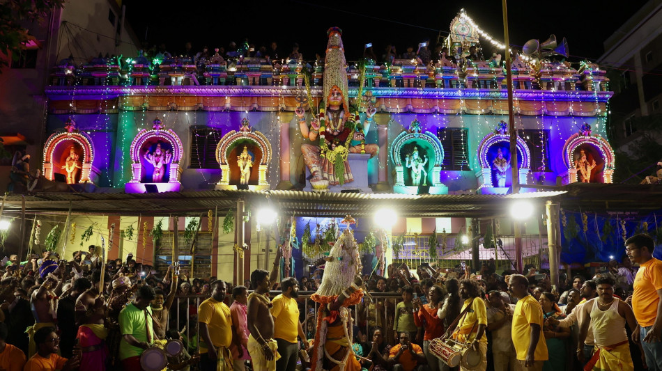 Calca in un tempio indù, almeno 6 morti in India