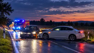 Zwei Schwerverletzte bei Frontalunfall in Wachtberg