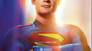 Superman vola in vetta agli incassi in Italia come negli Usa