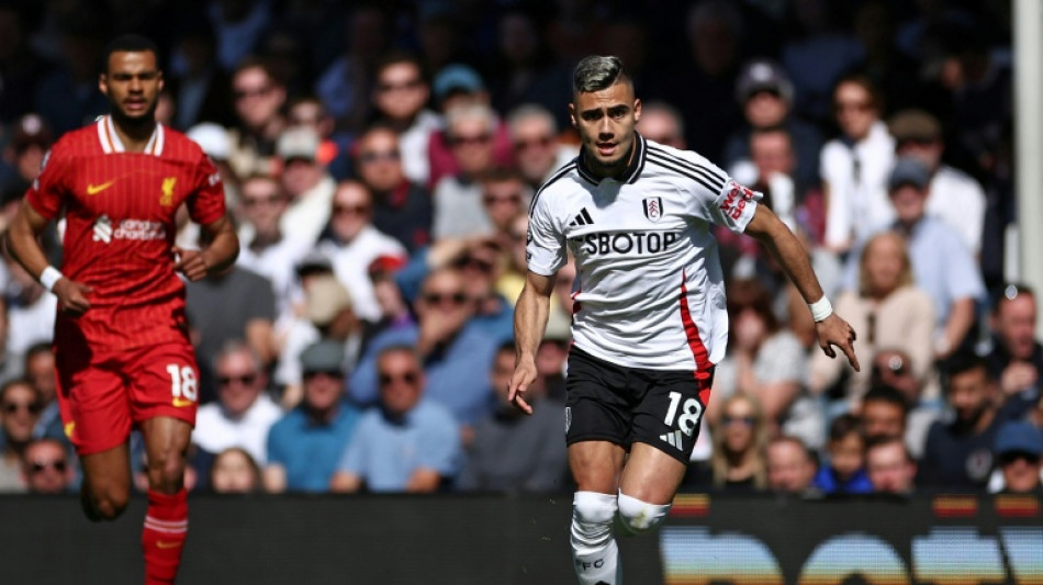 Palmeiras refor&ccedil;a meio-campo com Andreas Pereira, vindo do Fulham