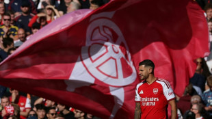 Arsenal back on track after Leeds scare, five-star Chelsea run riot