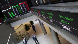 Borsa: il tech spinge l'Europa, gi&ugrave; petrolio e gas
