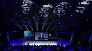 Il nobel 't Hooft apre il forum sull'innovazione ComoLake 2025