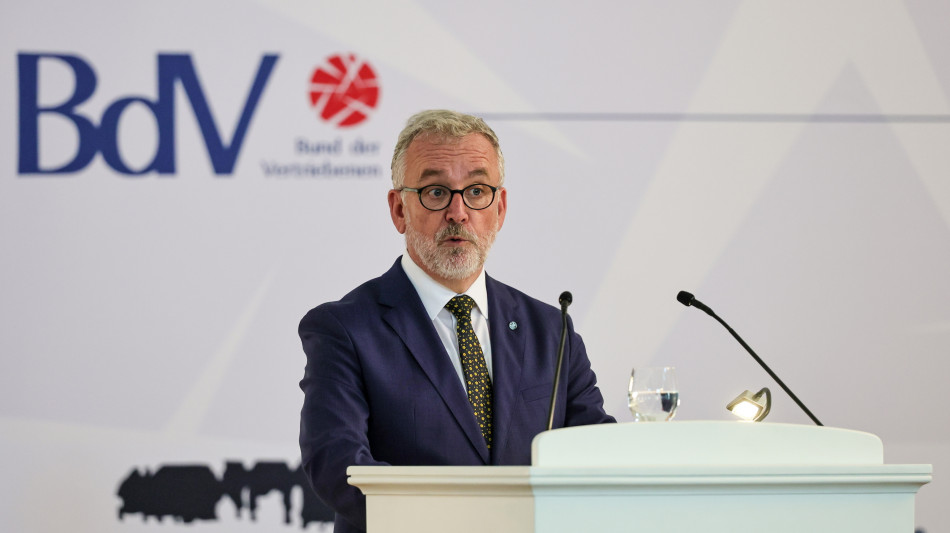 In Germania gli ordini all'industria in giugno calano a sorpresa